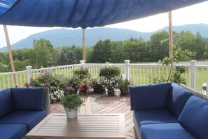 Terrace/patio - Stanford House (Manchester Center)