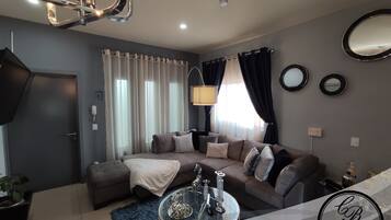 Suite clásica, 1 habitación | Decoración personalizada y muebles diferentes