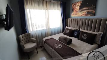 Classic Suite, 1 Bedroom | Individually decorated, individually furnished, iron/ironing board