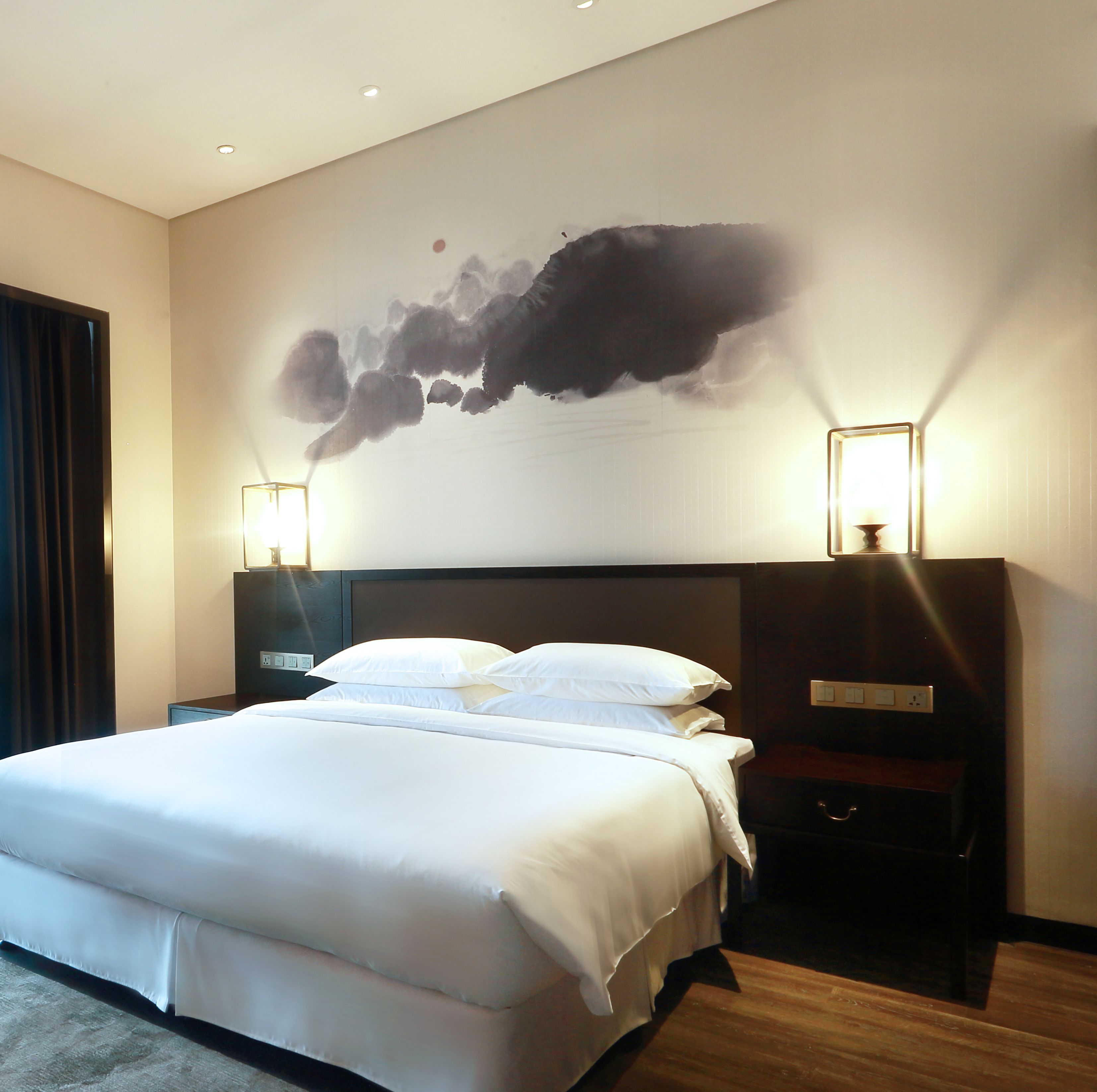 Superior-Doppelzimmer, 1 Queen-Bett | Wohnbereich | Flachbildfernseher