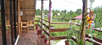 Hotel Sisters Inn  Moalboal