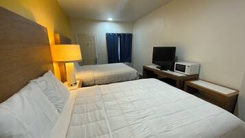 Deluxe Room, 2 Queen Beds, Lake View | 1 bedroom, premium bedding, down comforters, pillowtop beds