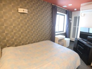 Down duvets, desk, blackout curtains, free WiFi - Tokyo Tourist Inn (Tokyo)