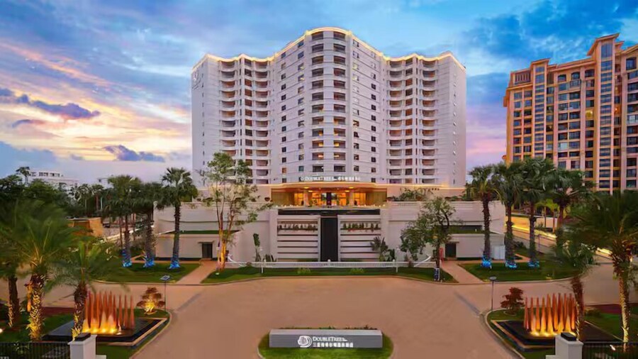 DoubleTree by Hilton Sanya Bay