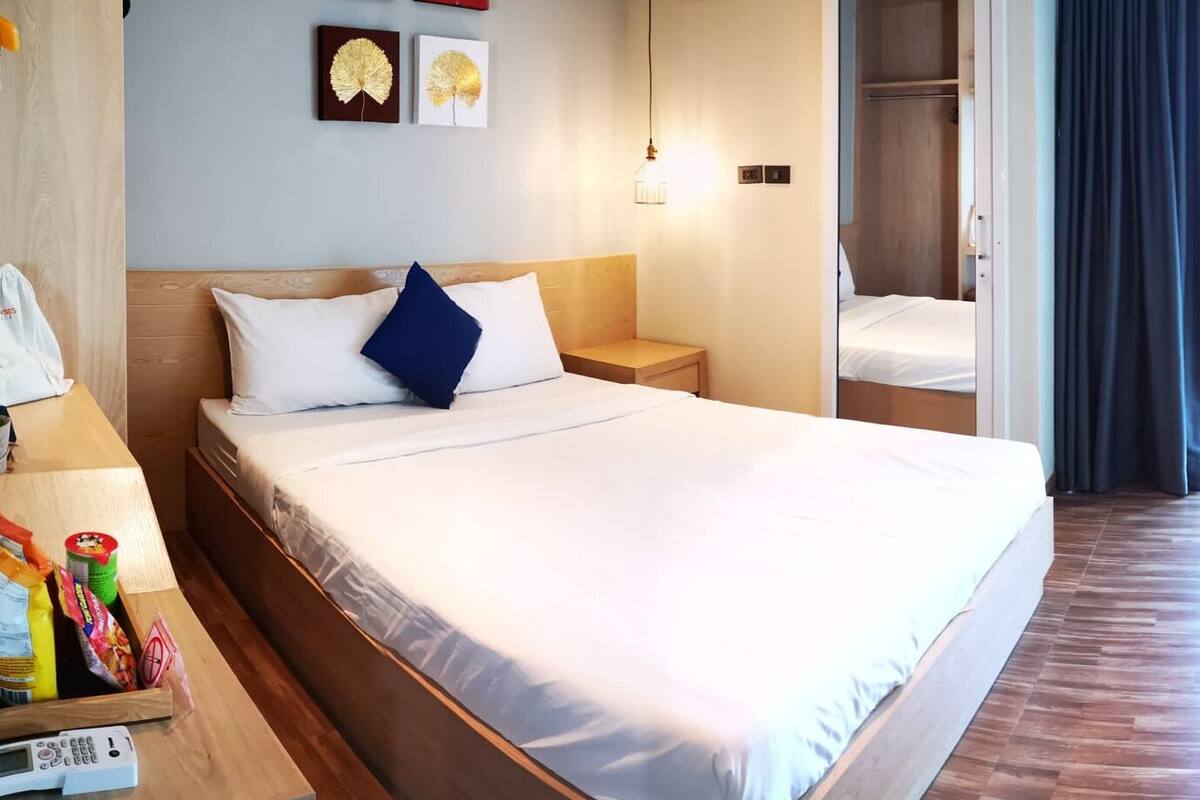 Phòng Deluxe | Minibar, bàn, màn/rèm cản sáng, truy cập Internet không dây miễn phí