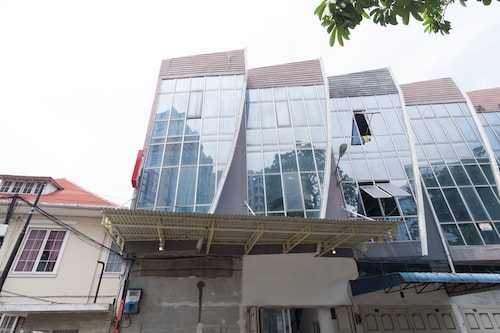 Hotel O Royal Guest House