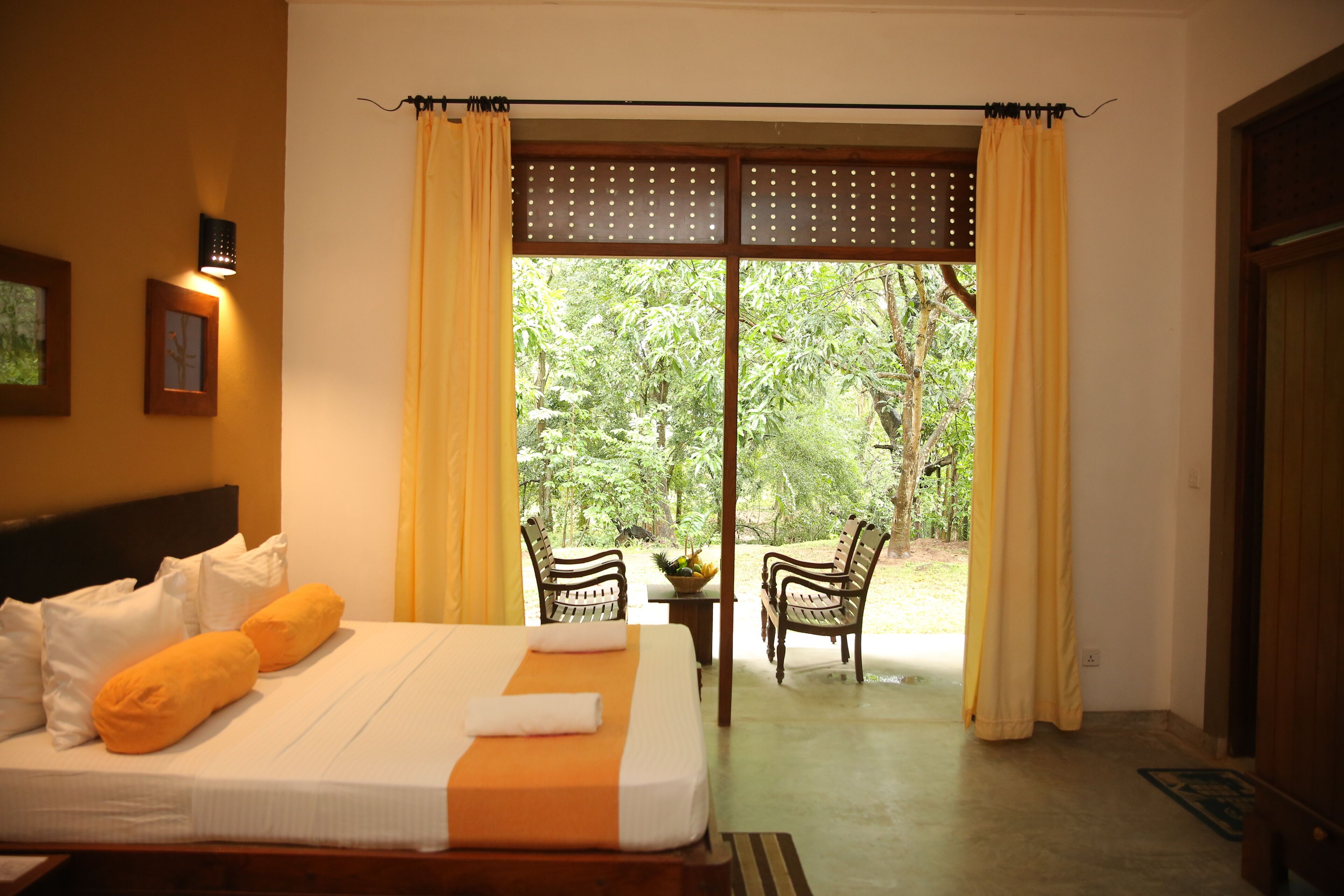 家庭四人房 | 客房内保险箱、笔记本电脑工作区、隔音、免费 WiFi