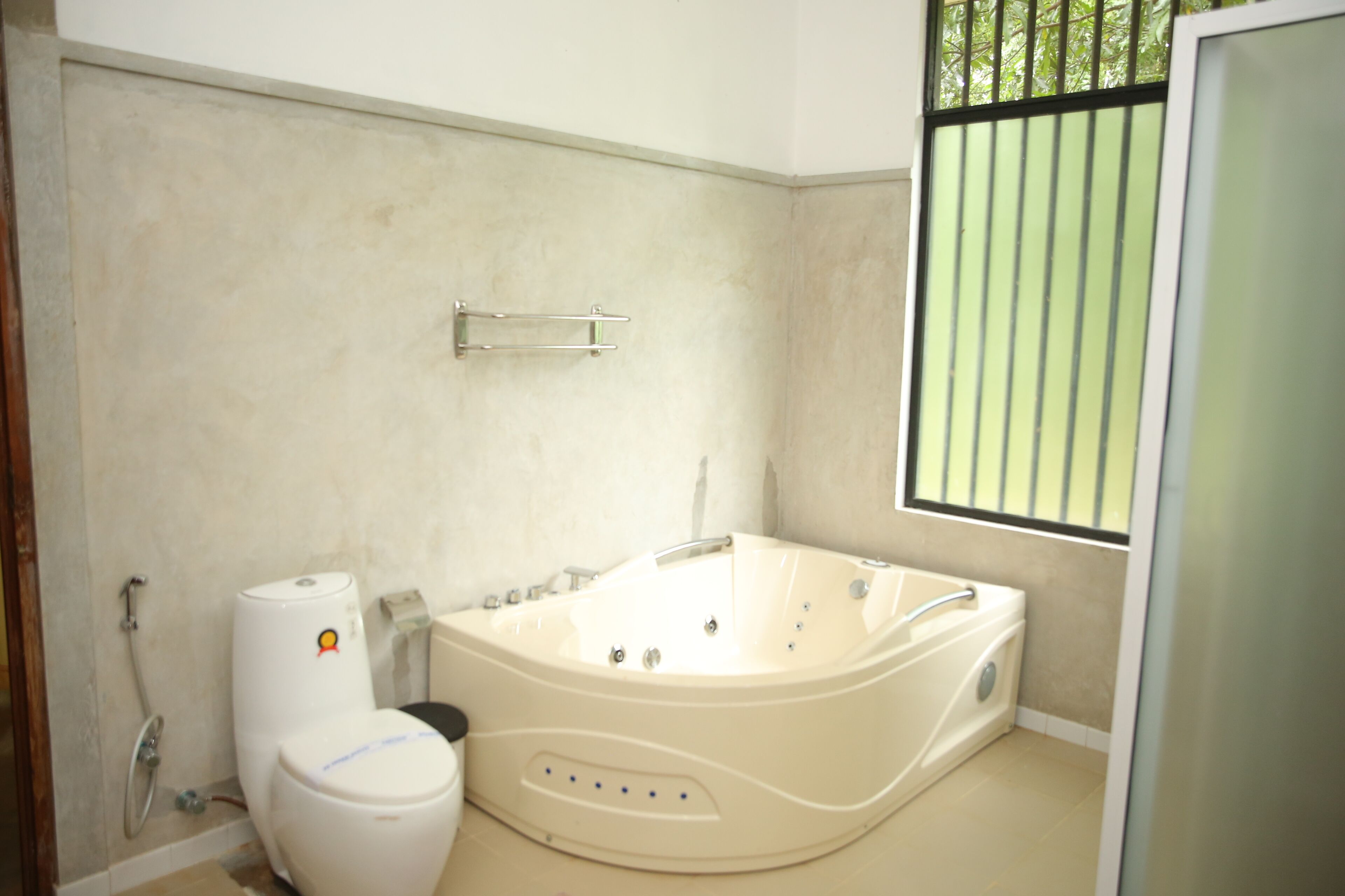 Family Quadruple Room | Bathroom | Shower, towels