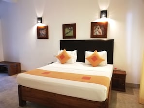 Standard Double Room | In-room safe, laptop workspace, soundproofing, free WiFi - Nildiyamankada Safari Lodge (Udawalawa)