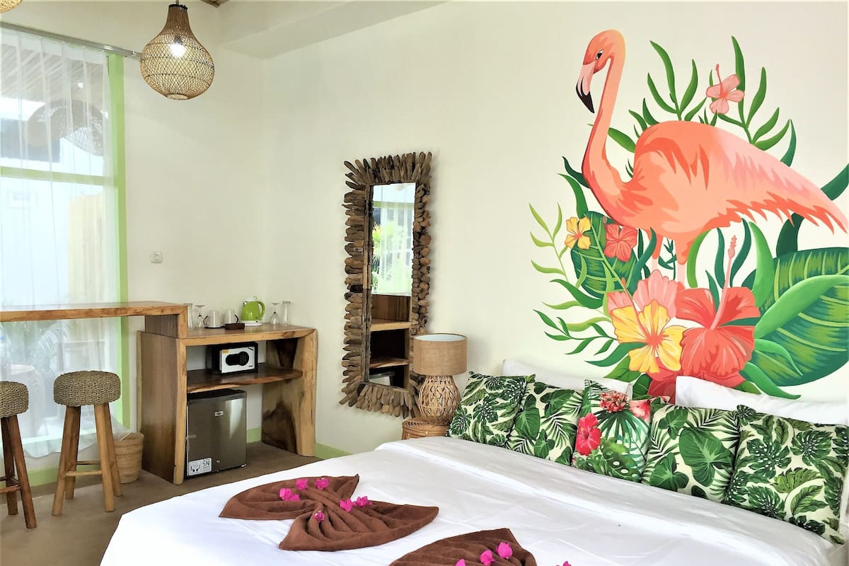 Phòng đôi có thiết kế đặc sắc | Minibar, két bảo mật tại phòng, bàn, màn/rèm cản sáng 