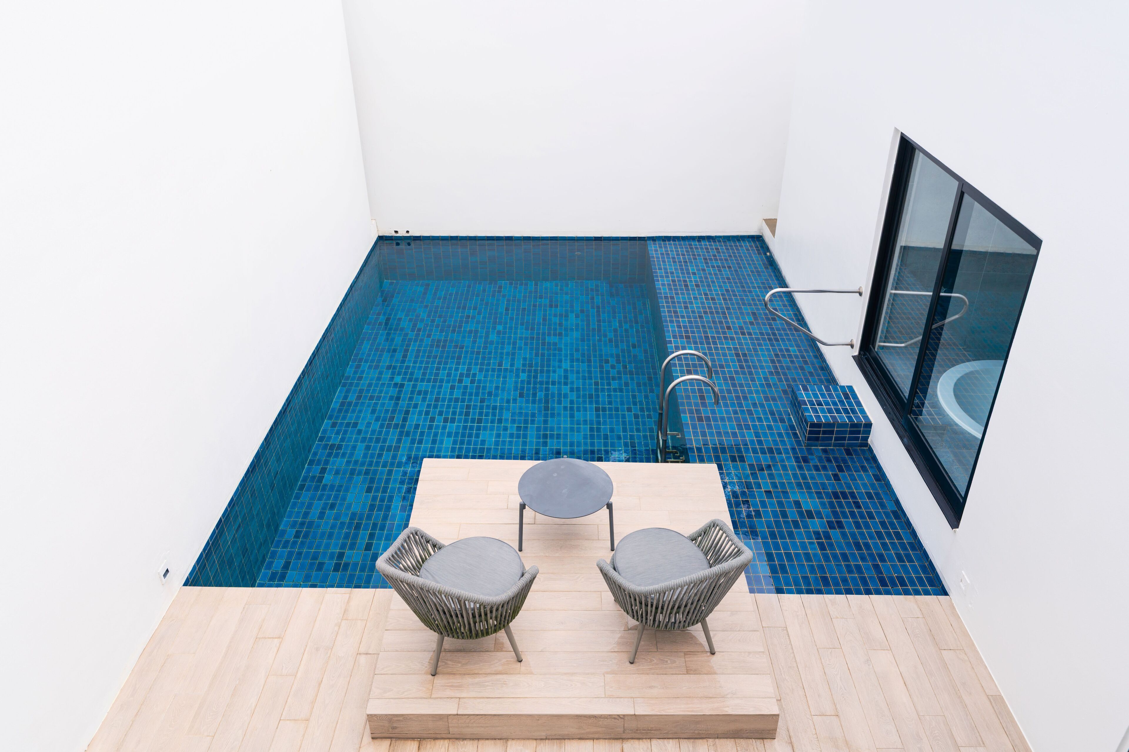 Suíte luxo | Roupas de cama premium, cofres nos quartos, Wi-Fi de cortesia