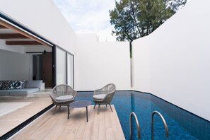Outdoor pool - Grand Bleu Gamin (Miyakojima)