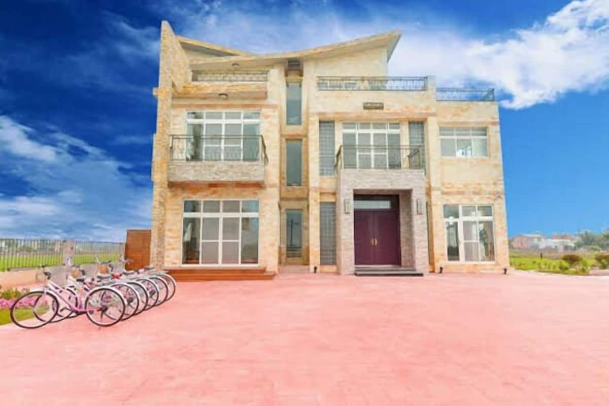 House (Flagship Property) | 1 bedroom, desk, blackout drapes, free WiFi