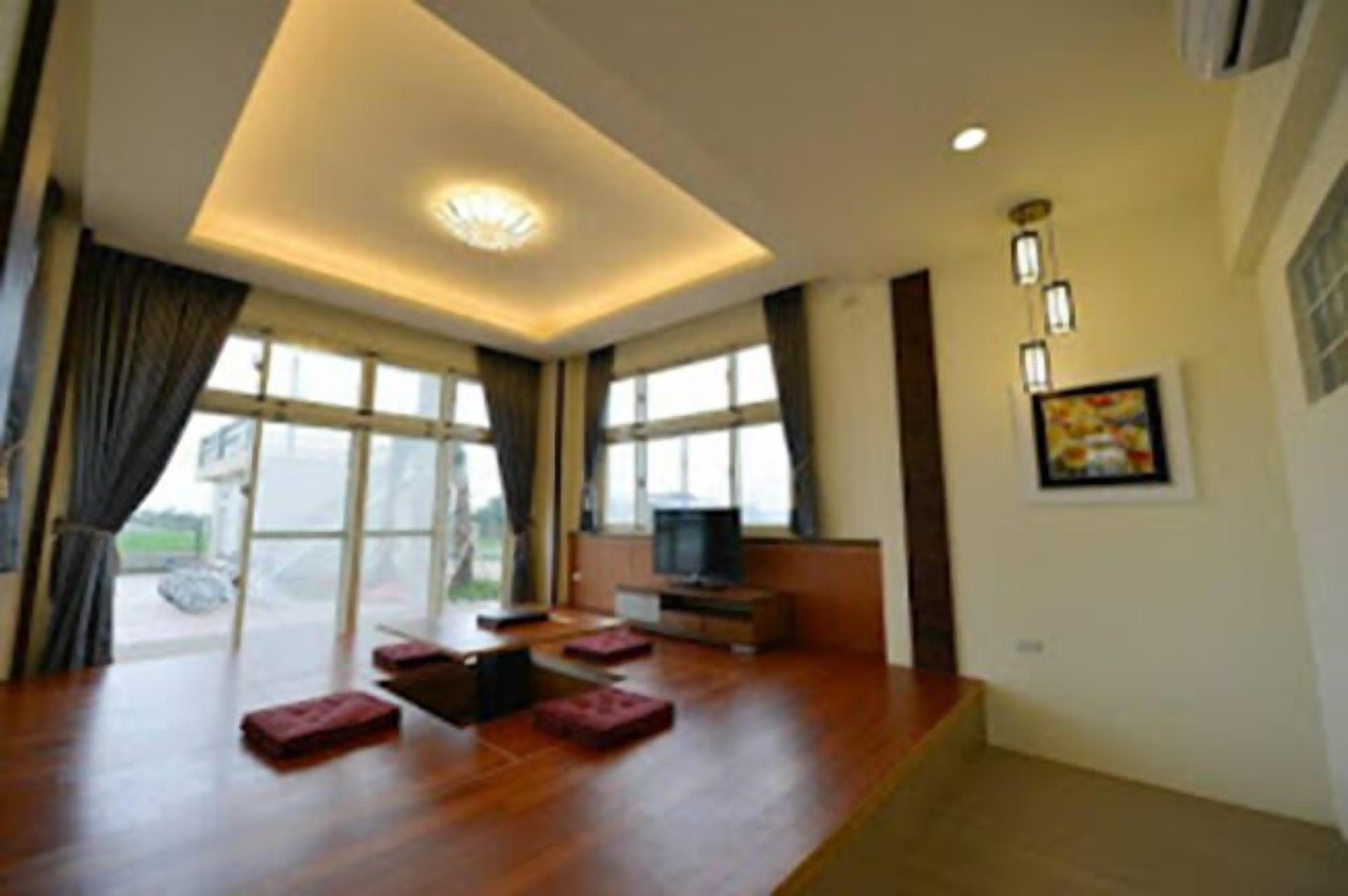 Desk, blackout curtains, free WiFi, bed sheets