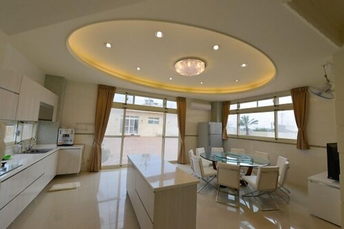 Kuan Pin Four Season Villa