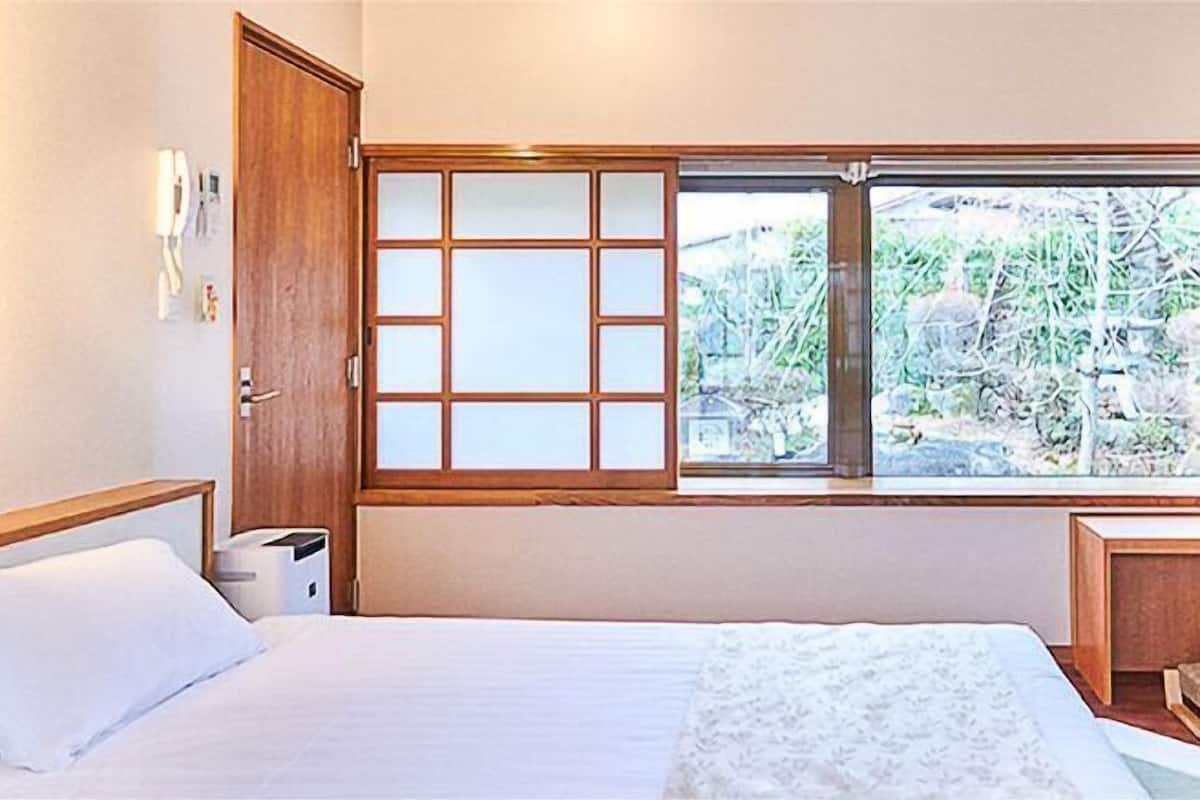 1 bedroom, soundproofing, free WiFi, bed sheets
