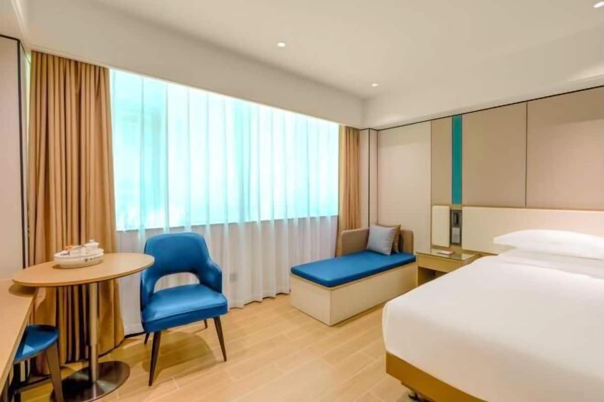 1 bedroom, minibar, in-room safe, free WiFi