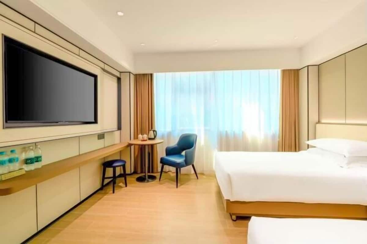 1 bedroom, minibar, in-room safe, free WiFi