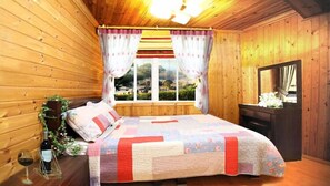 Room (17PY, Extra Person Fee 10,000 on spot) - Ggotmuche Pension (Jeju City)