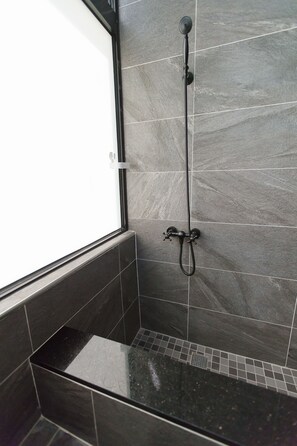 Bathroom - Wahaha House (Tainan)