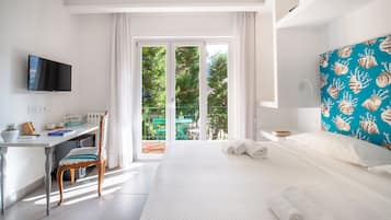 Superior Room, Balcony (102) | 1 bedroom, Egyptian cotton sheets, premium bedding, down duvets