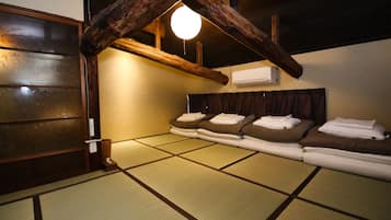 Private Vacation Home | 1 bedroom, desk, iron/ironing board, free WiFi