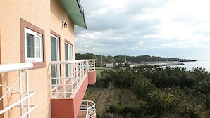 Unclassified image, 2 of 16, button - Getbawi Pension Jeju (Seogwipo)