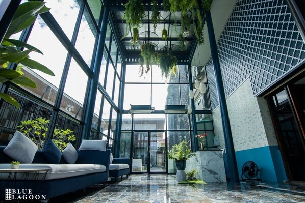 Building design - Blue Lagoon Hotel (Chiang Rai)
