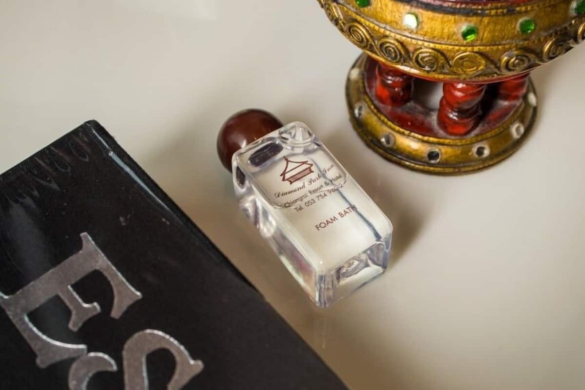 shower, rainfall showerhead, free toiletries, hair dryer