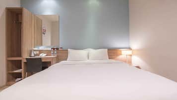 Deluxe Double Room, 1 Double Bed, City View | 1 bedroom, premium bedding, individually decorated, desk