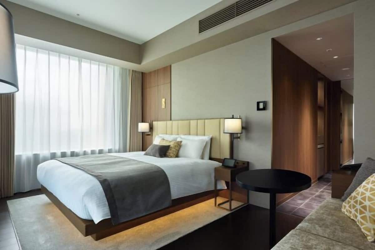 In-room safe, blackout drapes, free WiFi, bed sheets