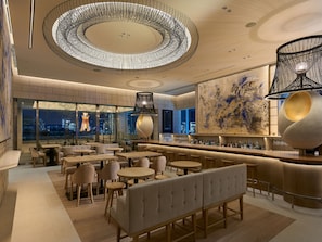 Breakfast and dinner served - Mitsui Garden Hotel Roppongi Tokyo Premier (Tokyo)