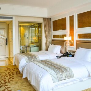 Business Twin Room, Non Smoking | Minibar, in-room safe, blackout curtains, iron/ironing board - Kyle Caton Hotel (Guangzhou)