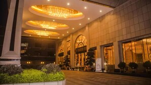 Exterior detail - Kyle Caton Hotel (Guangzhou)