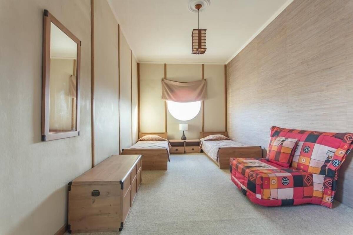 Junior Suite with pool view | In-room safe, free WiFi, bed sheets