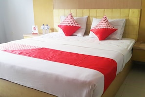 Suíte luxo | Escrivaninha, Wi-Fi de cortesia, roupa de cama