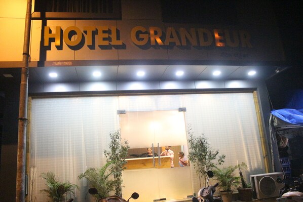 Front of property - evening/night