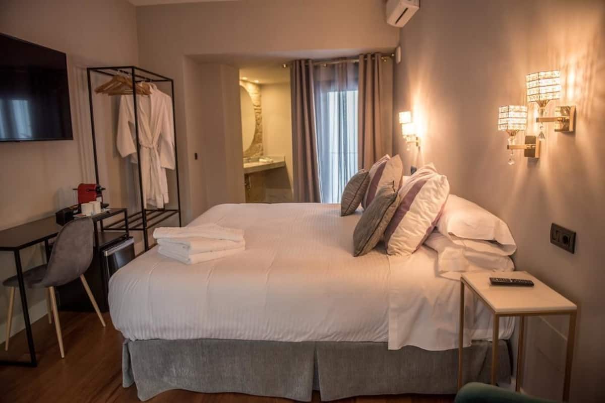 In-room safe, desk, iron/ironing board, free cots/infant beds