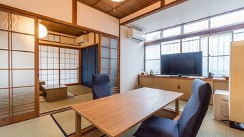 House (Rental) | Ruang tamu | TV skrin rata, perkhidmatan penstriman