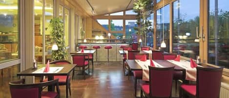 Daily buffet breakfast (EUR 9 per person)