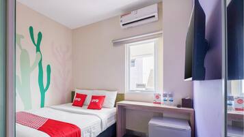 Skrivebord, wi-fi (inkludert) og sengetøy