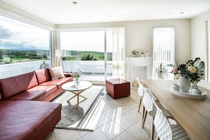 Living area - House Þ1 (Kópavogur)