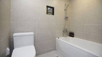 Double Room, Bathtub | Bathroom | Free toiletries, hair dryer, bathrobes, slippers