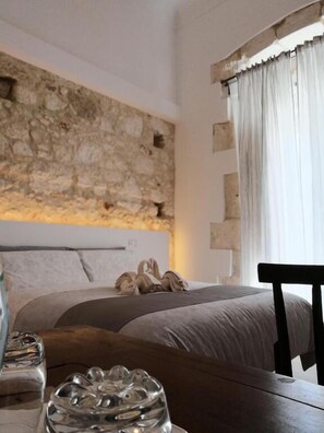 Comfort Double Room | Minibar, desk, laptop workspace, free WiFi - La Sicilia in un sogno (Syracuse)