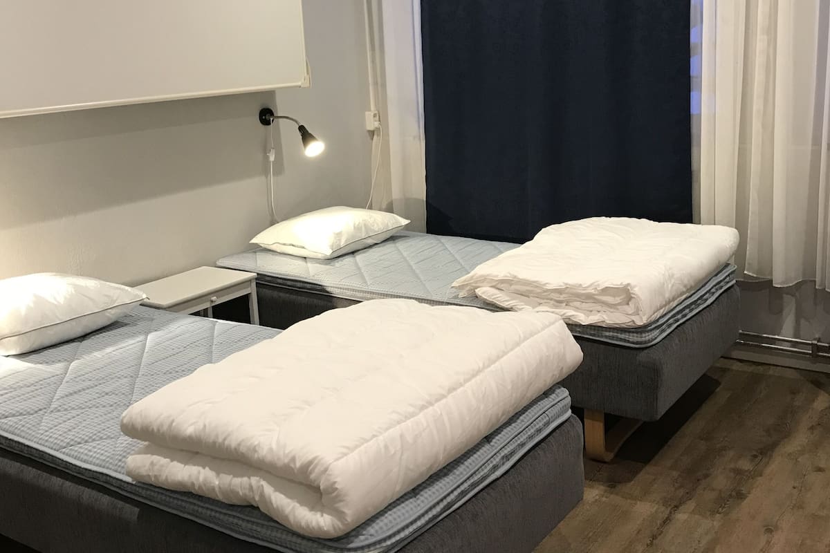 Comfort Room, Accessible, Ensuite (Rum 3) | 2 bedrooms, free WiFi, wheelchair access