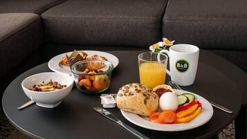 Päivittäinen buffetaamiainen maksusta