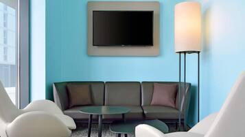 Flatscreentelevisie en betaalfilms