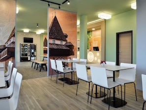 Lobby - B&B Hotel Graz City-Süd (Graz)