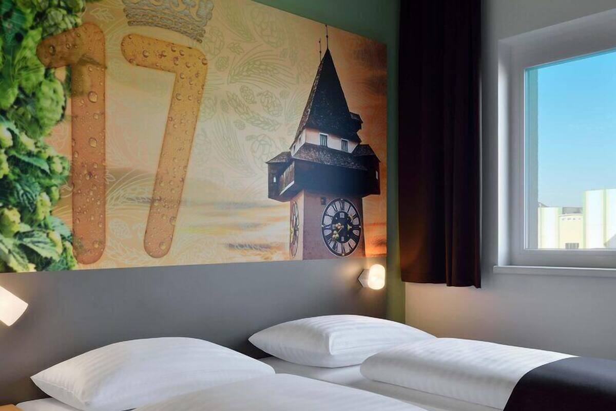 Quarto duplo | Escrivaninha, quartos à prova de som, Wi-Fi de cortesia, roupa de cama