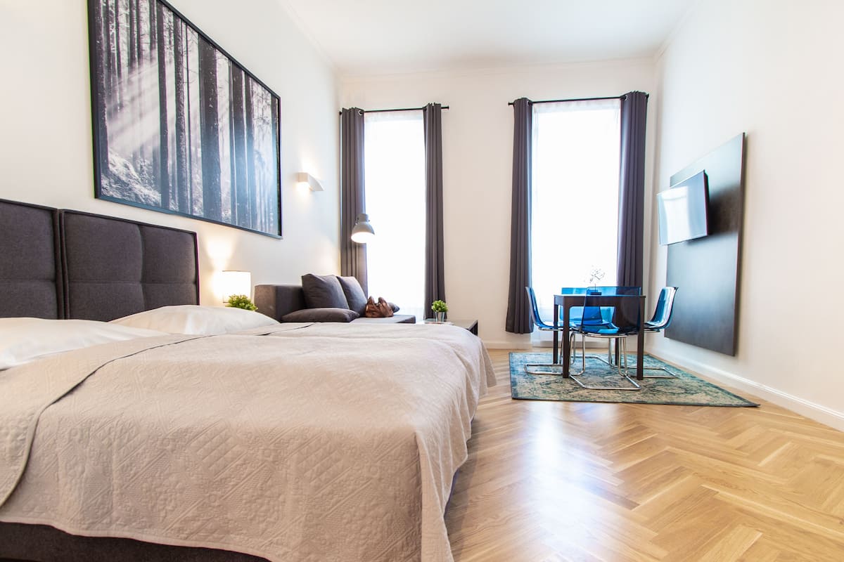 Deluxe-Studio | 2 Schlafzimmer, Bügeleisen/Bügelbrett, kostenloses WLAN